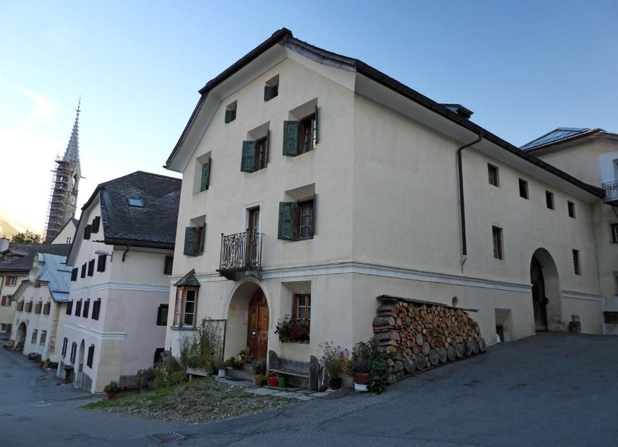 Stilvolle 2,5 Zimmer, In Sent Scuol